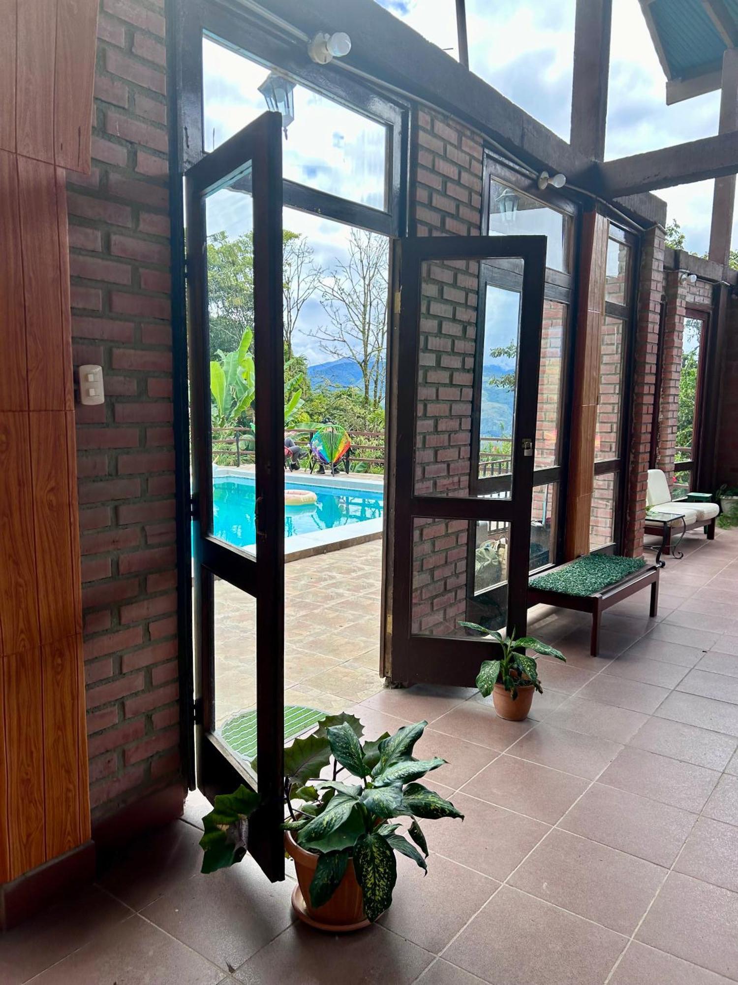 Villa Camila Hostel Коройко Екстериор снимка