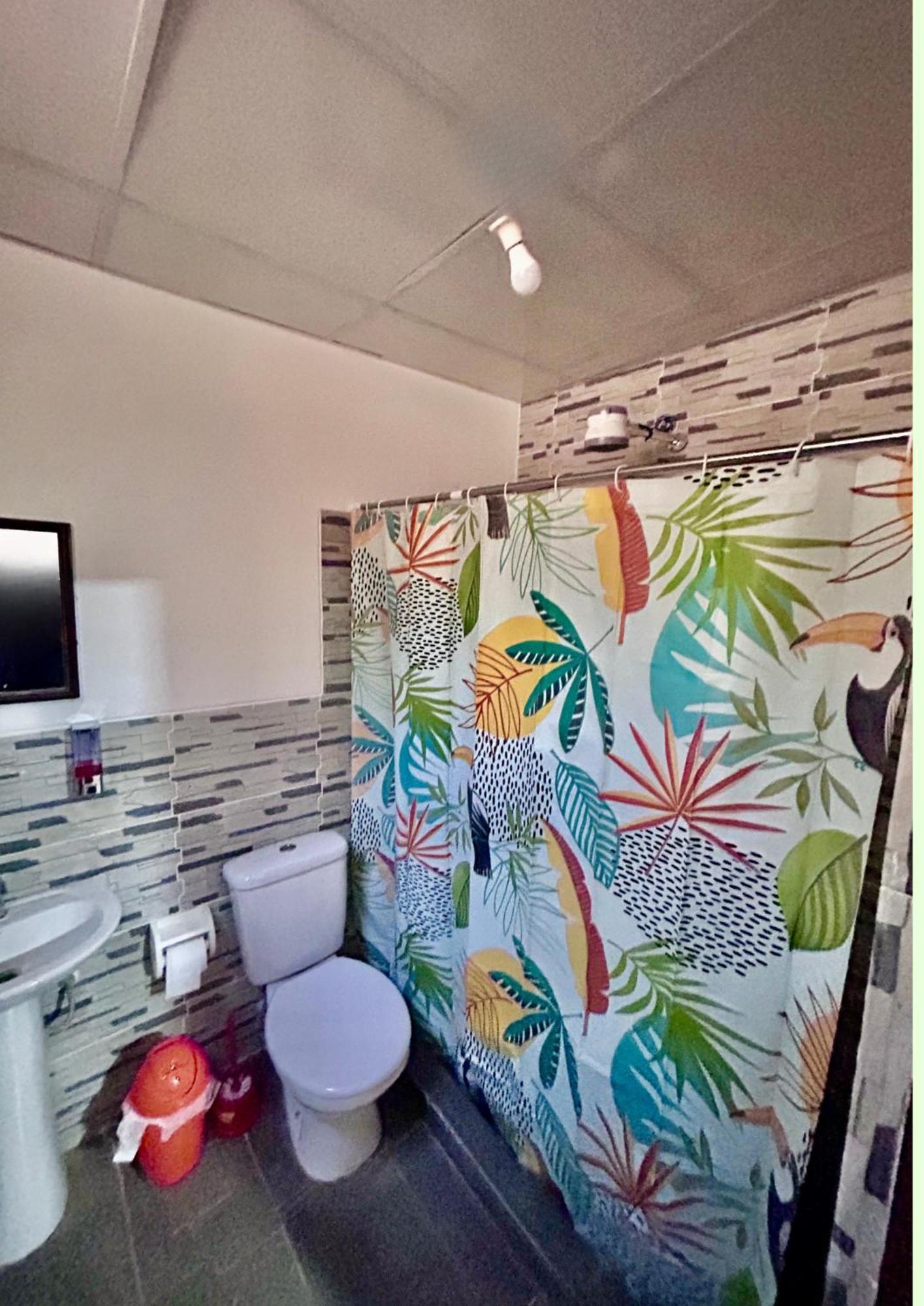 Villa Camila Hostel Коройко Екстериор снимка
